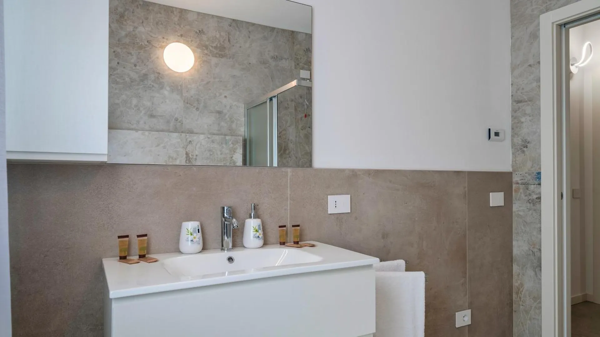 Superb Sirmione Apartman Olaszország