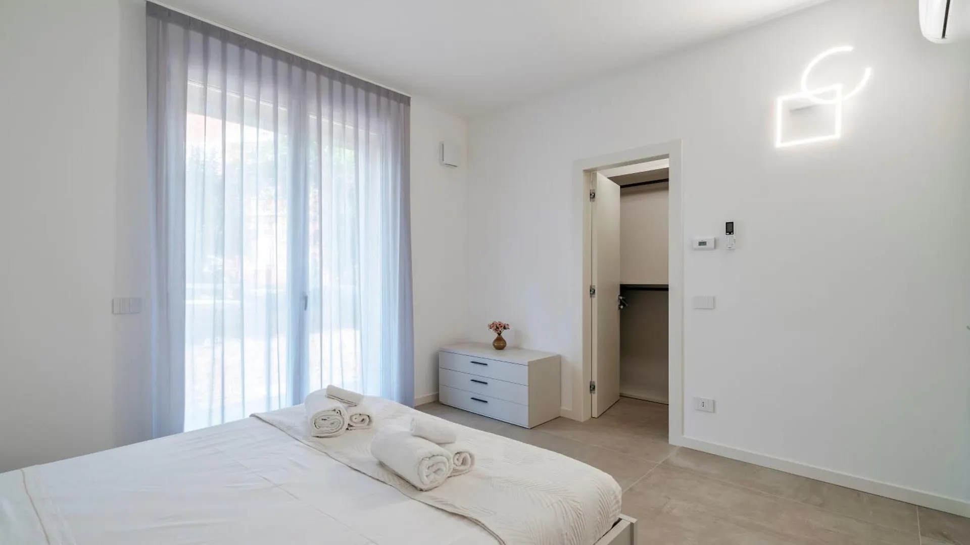 Superb Sirmione Apartman