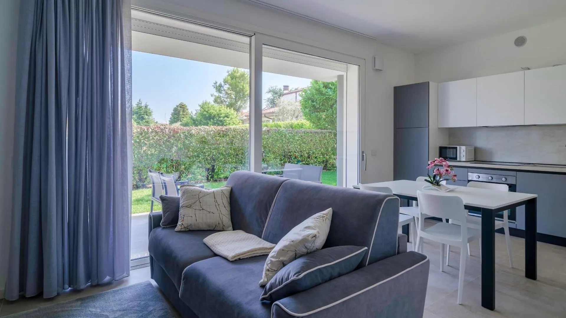 Superb Sirmione Apartman