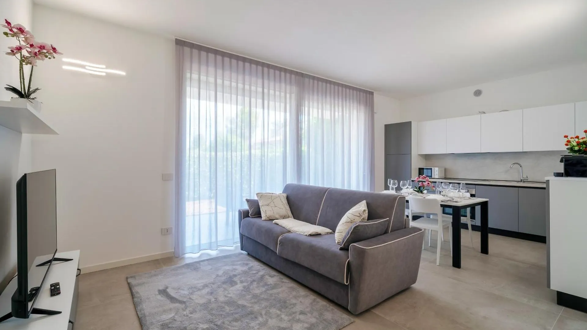 Superb Sirmione Apartman 0*,  Olaszország